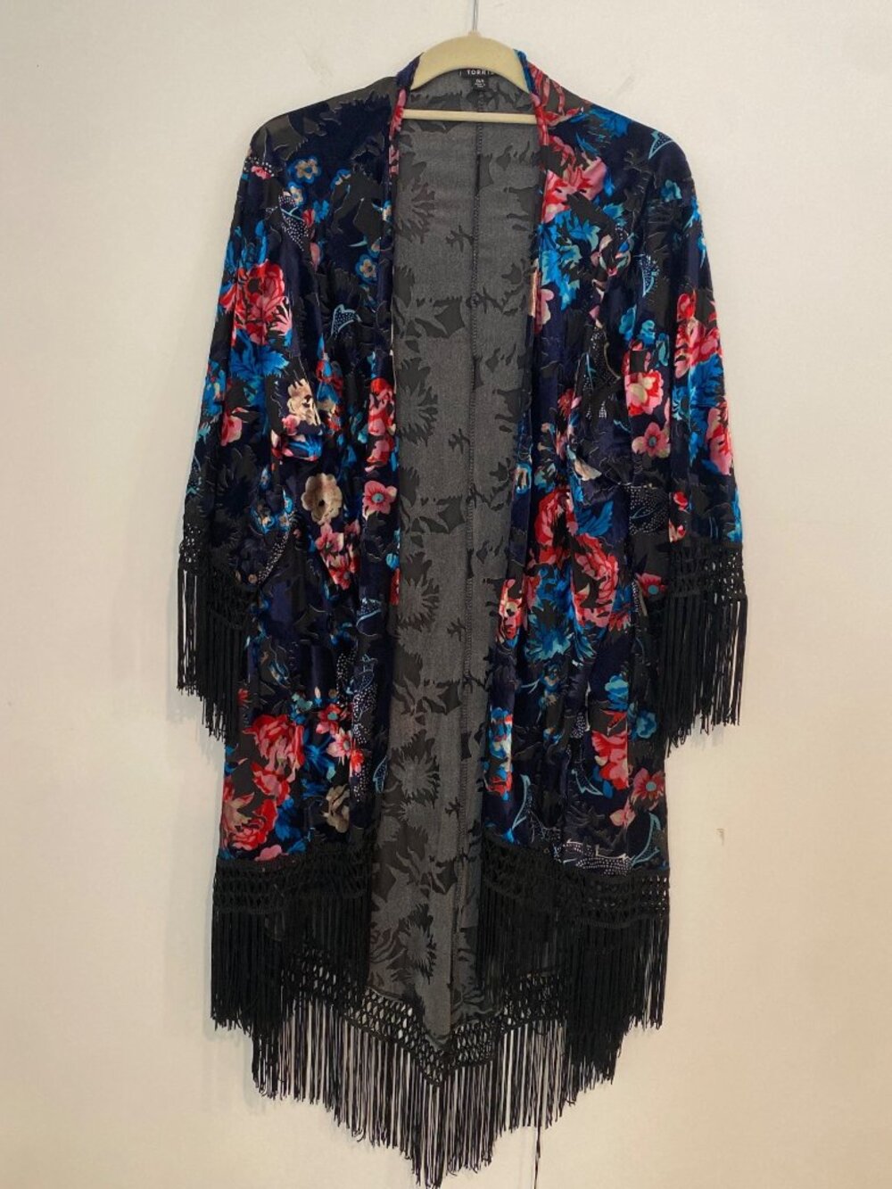 Torrid Black Floral Velvet Fringe Open Front Kimono Jacket 0/1